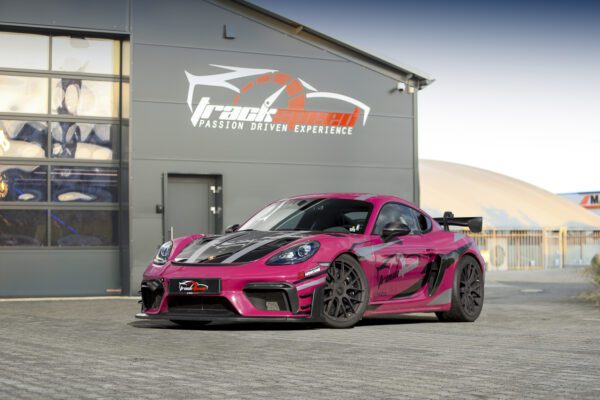 Porsche 718 Cayman GT4 RS Weissach Trackday Special
